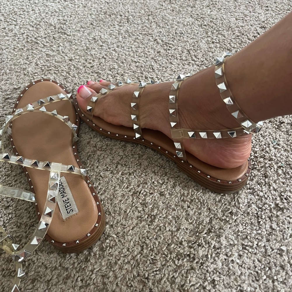 STEVE MADDEN Studded Sandals
